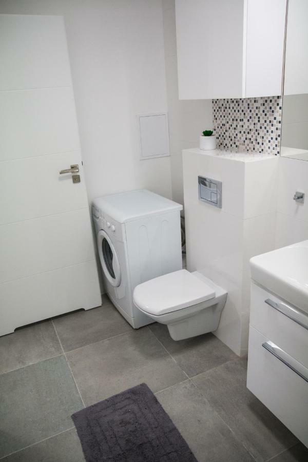 Apartament F&J Thorn Exterior foto